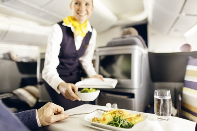 Lufthansa’s Business Class Meal Service Got Restaurant Makeover