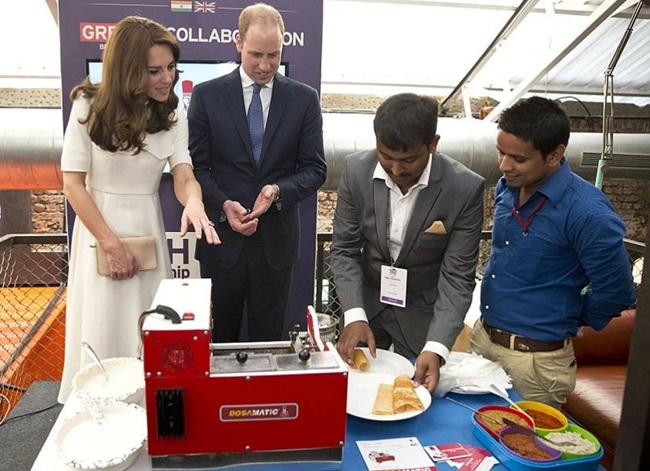 Prince William & Kate Middleton’s Dosa Making Experience in India